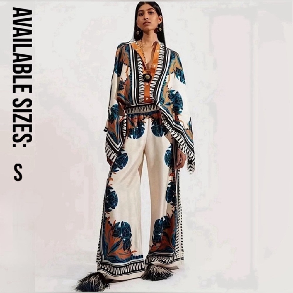 NIP-Exotic 2 piece set long sleeve blouse with high waist wide leg pants